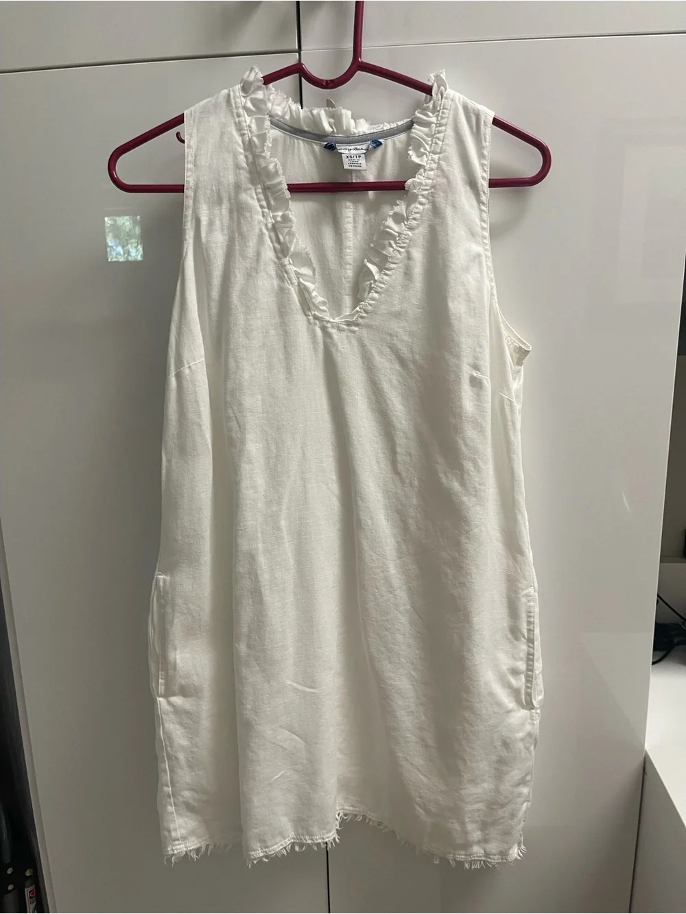 Tommy Bahama White Ruffle V-Neck Sleeveless Mini Dress - Picture 1 of 2
